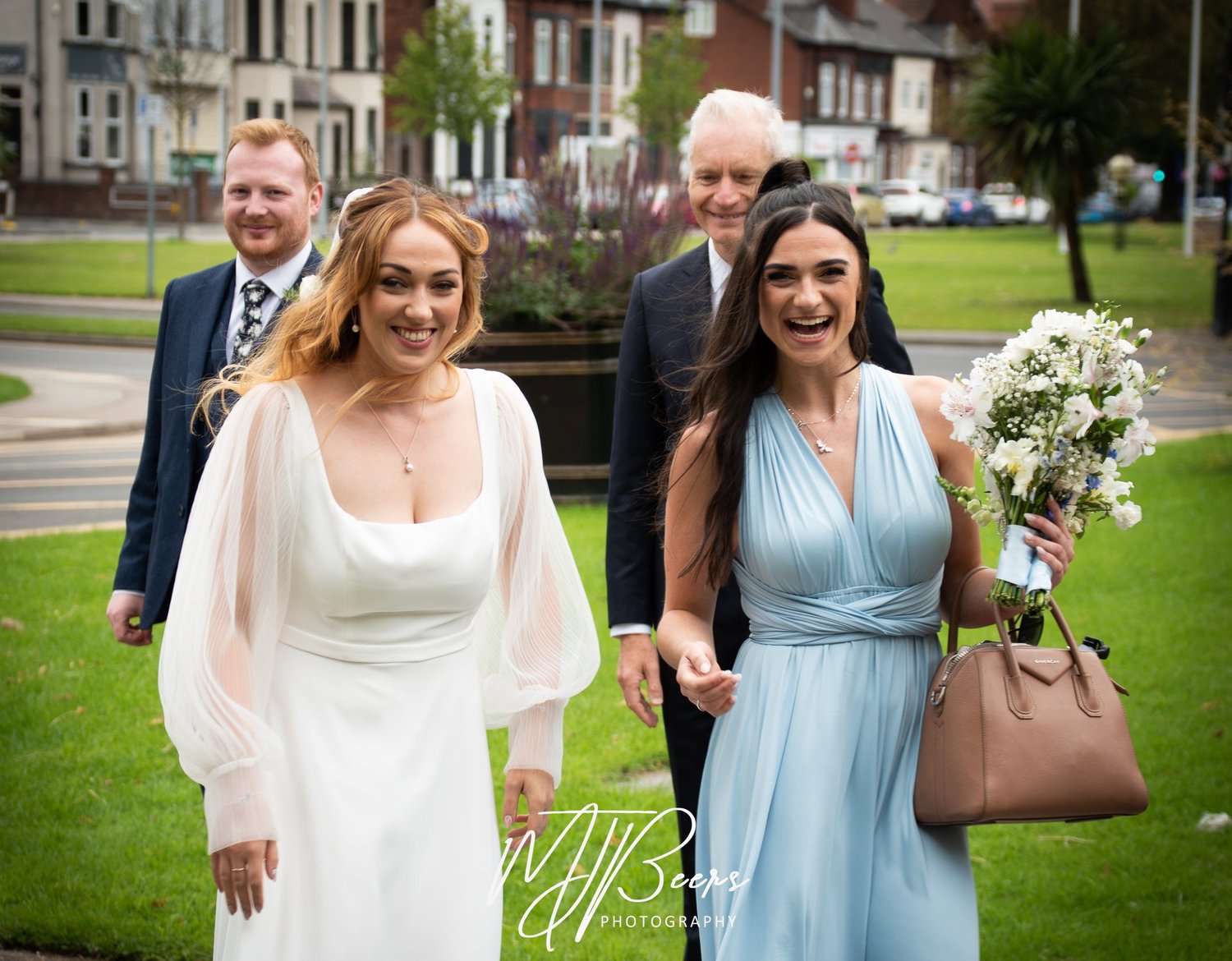 Wedding stories — photograph 33